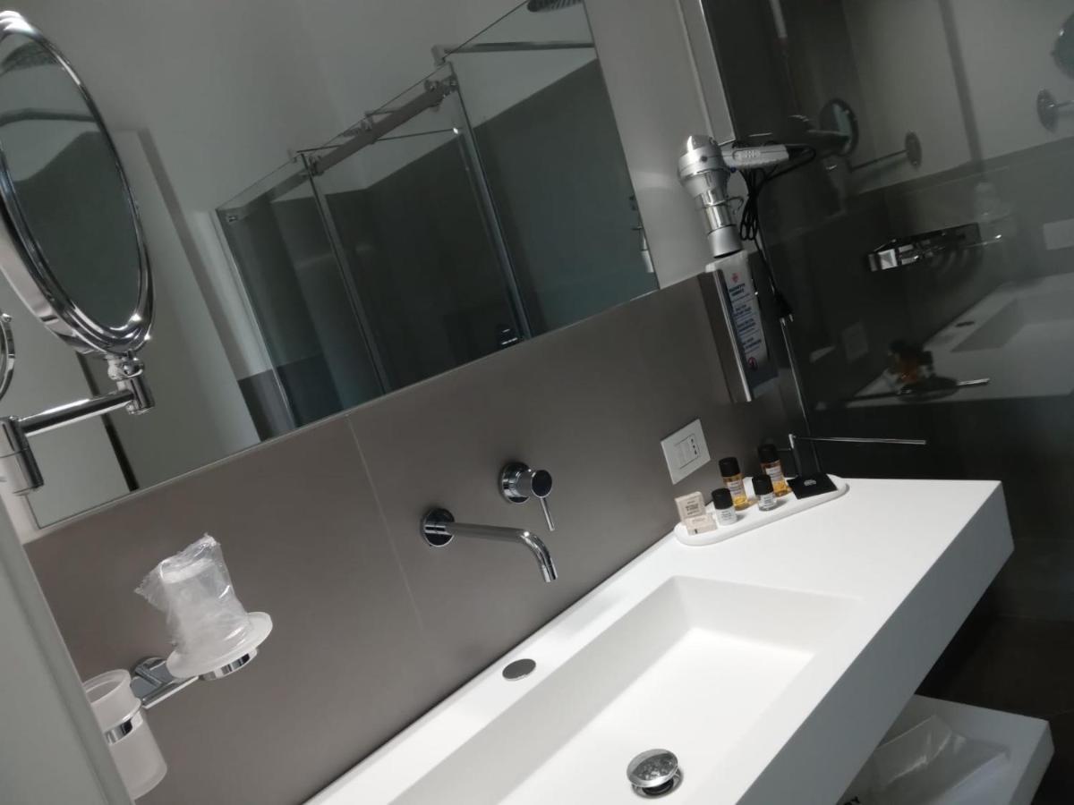 De Guidani Experience Hotel เลชเช ภายนอก รูปภาพ
